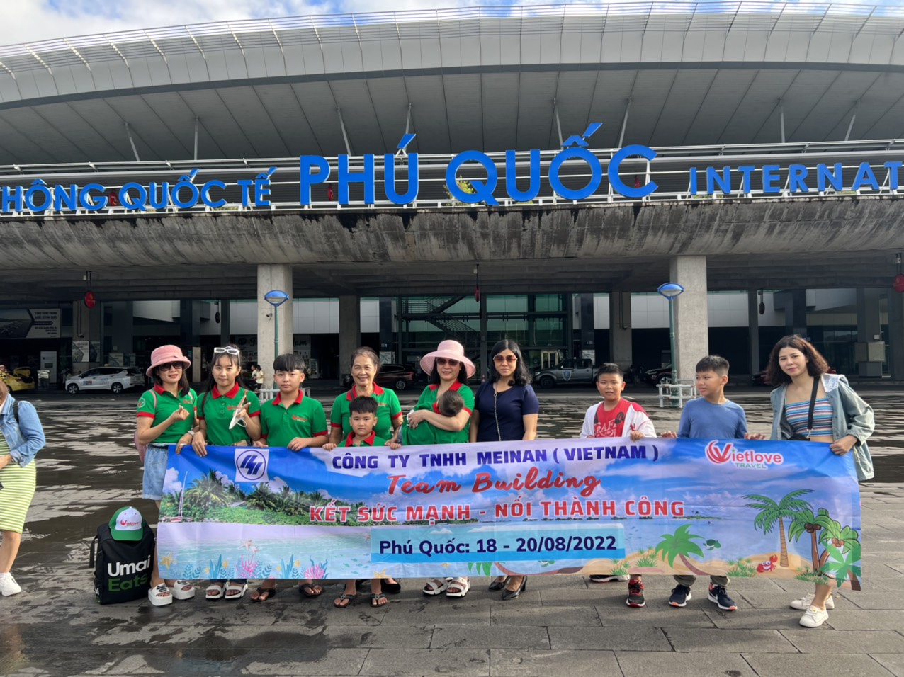 vietlovetour.com