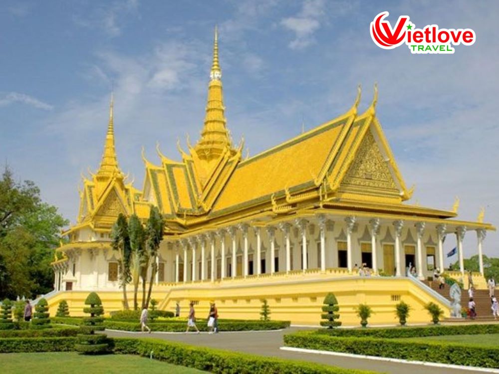 vietlovetour.com